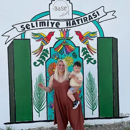 Base Selimiye فندق *