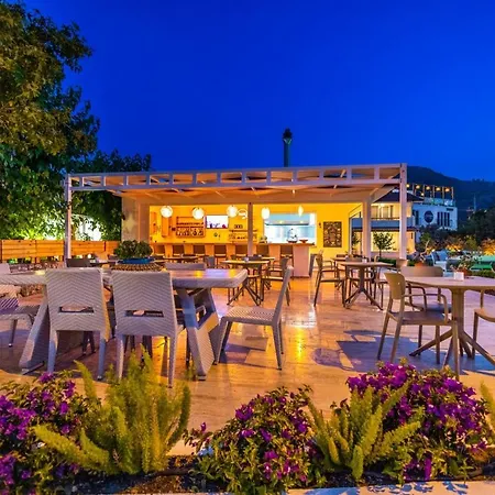 Base Selimiye 5* Мармарис
