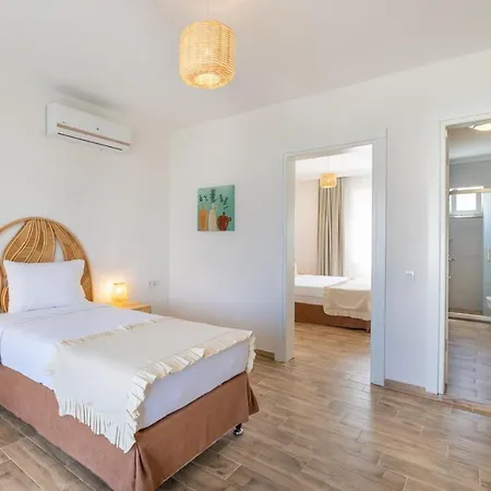 Base Selimiye فندق مرمريس