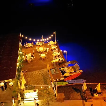 Отель Base Selimiye