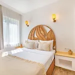 Base Selimiye Hotel 5*