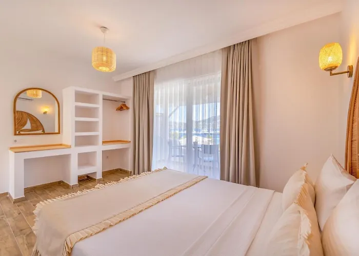 Base Selimiye Hotel 5*