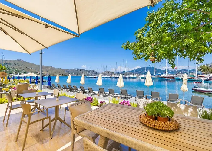 Base Selimiye Hotel 5*