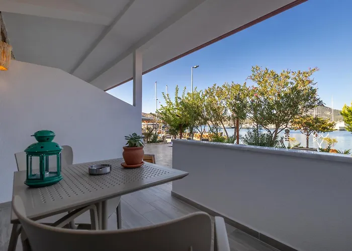 Base Selimiye Hotel 5*