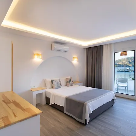 Base Selimiye Hotel *